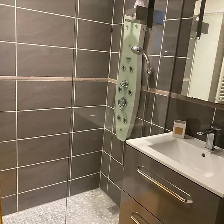 T2 Confortable 아파트